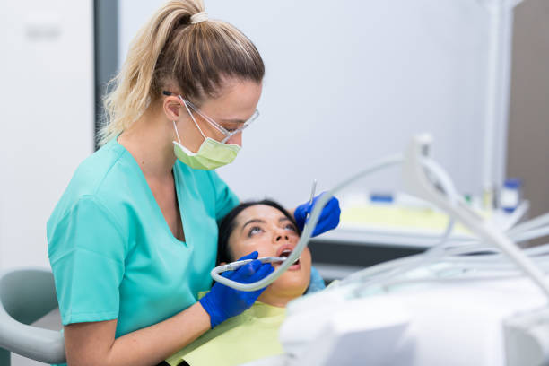 Best Emergency Tooth Extraction in Del Rey, CA